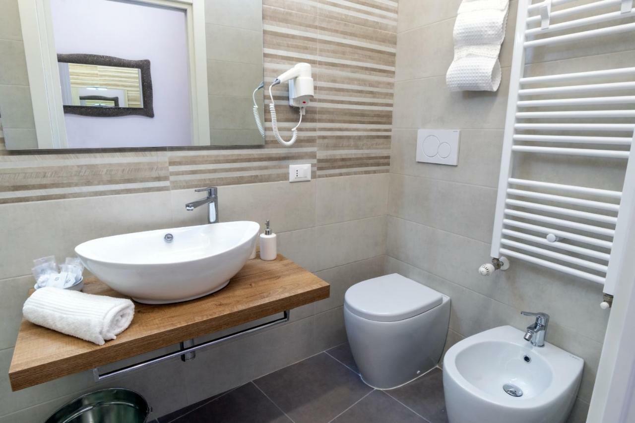Le Stanze Del Duomo Bed & Breakfast Lecce Dış mekan fotoğraf