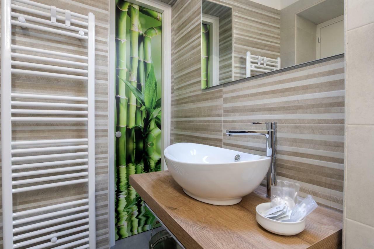 Le Stanze Del Duomo Bed & Breakfast Lecce Dış mekan fotoğraf