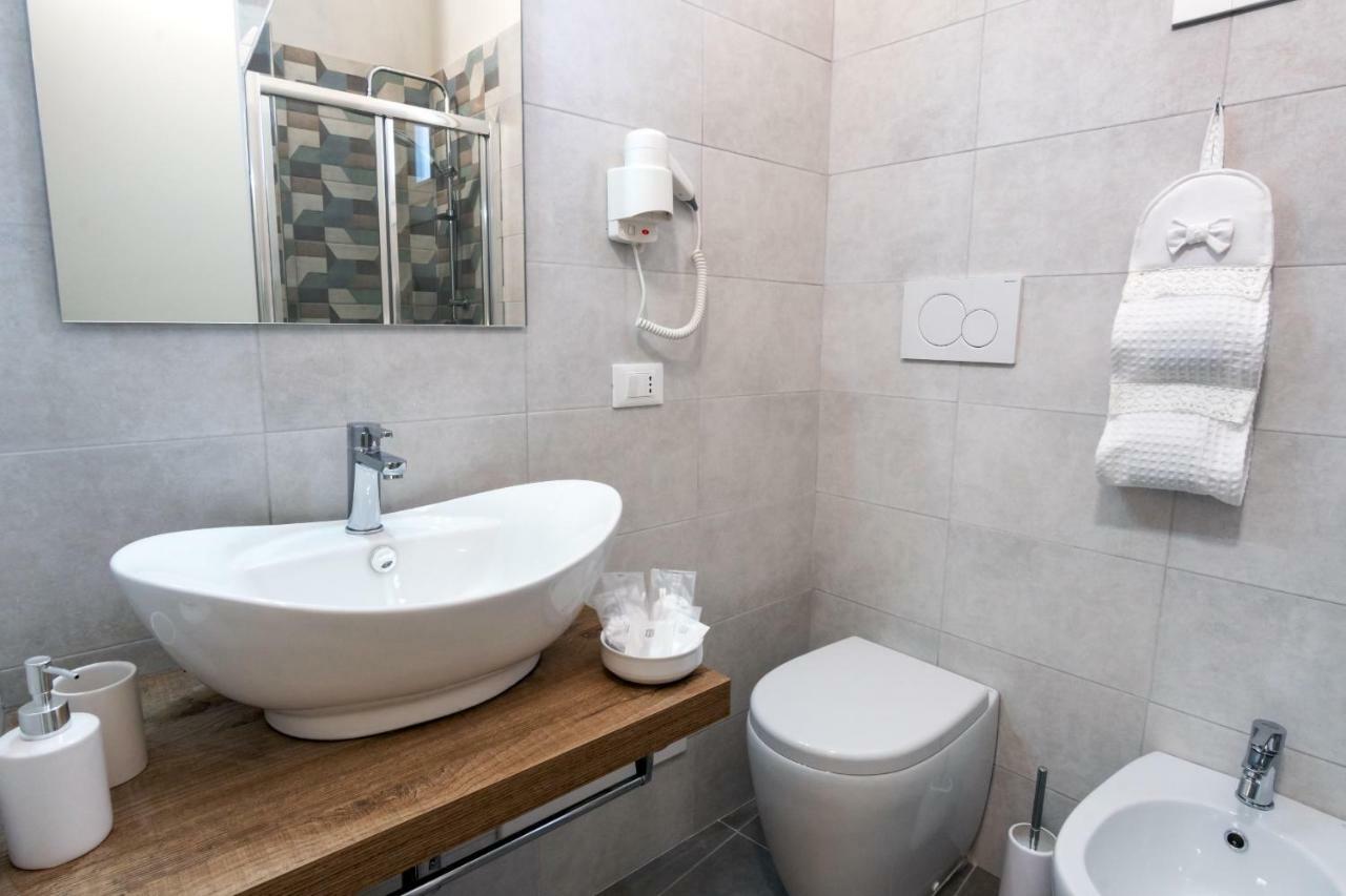 Le Stanze Del Duomo Bed & Breakfast Lecce Dış mekan fotoğraf