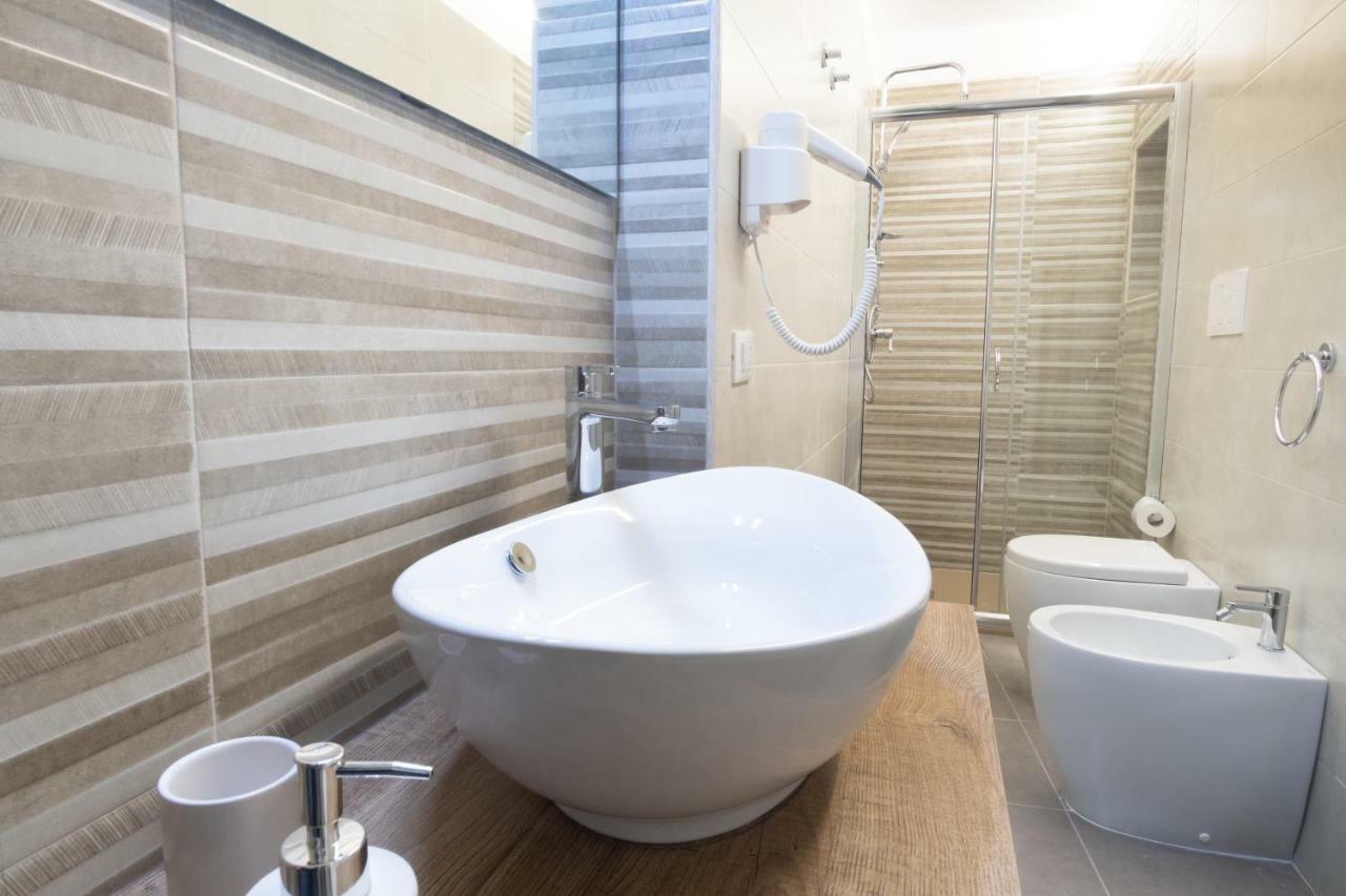 Le Stanze Del Duomo Bed & Breakfast Lecce Dış mekan fotoğraf